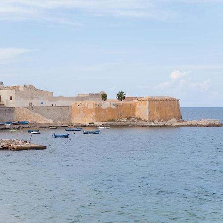 Le Cale Bed and Breakfast Trapani Exteriör bild
